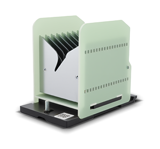 Circuit breaker arc extinguishing chamber